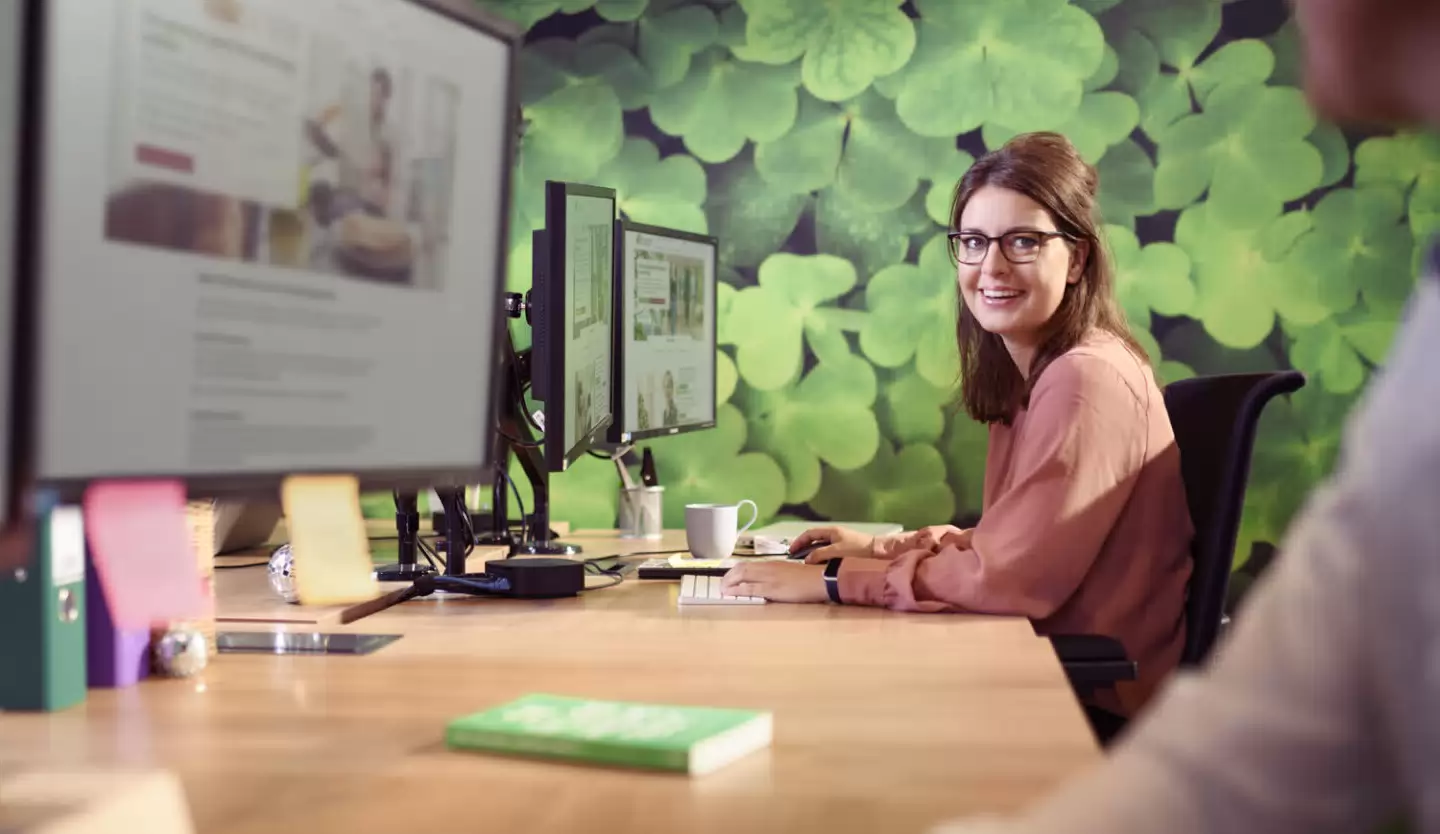 Contact homepage header